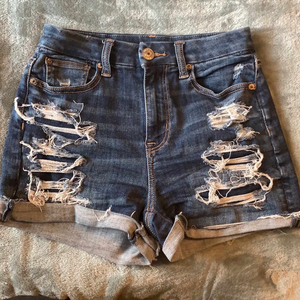American Eagle shorts sz00 don’t fit me anymore